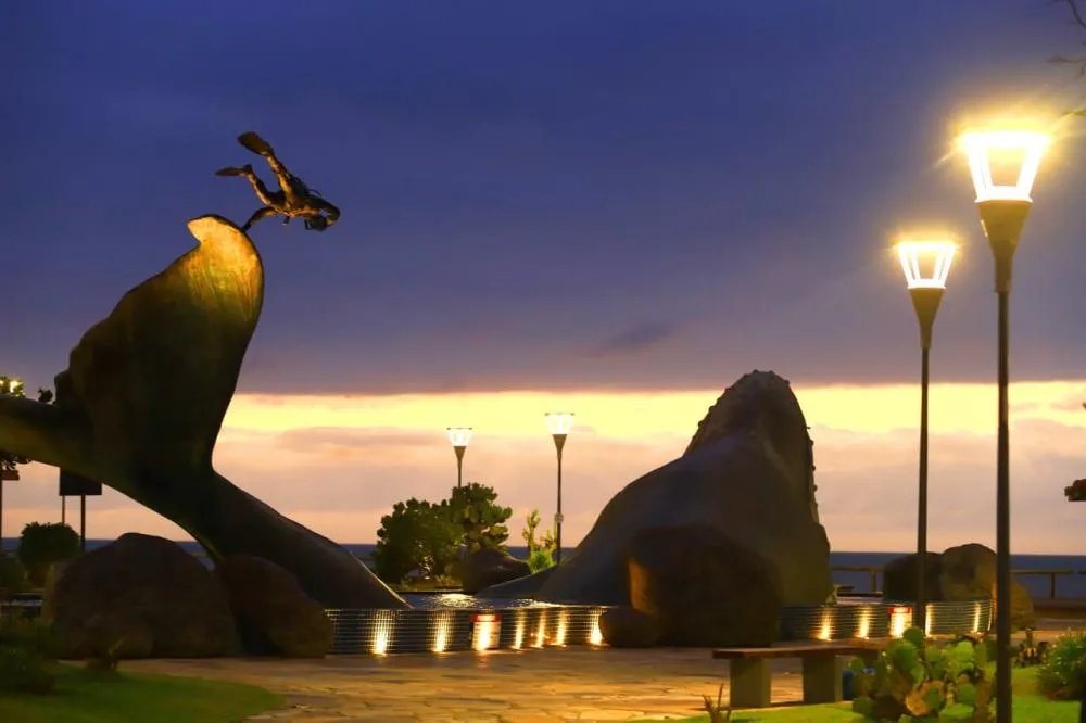 A Praça da Baleia é um dos pontos com internet gratuita - Foto: Divulgação