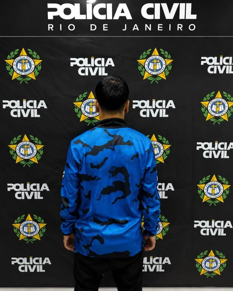 Homem é preso em flagrante após ameaçar ex-companheira e causar tumulto em frente à delegacia de Macaé