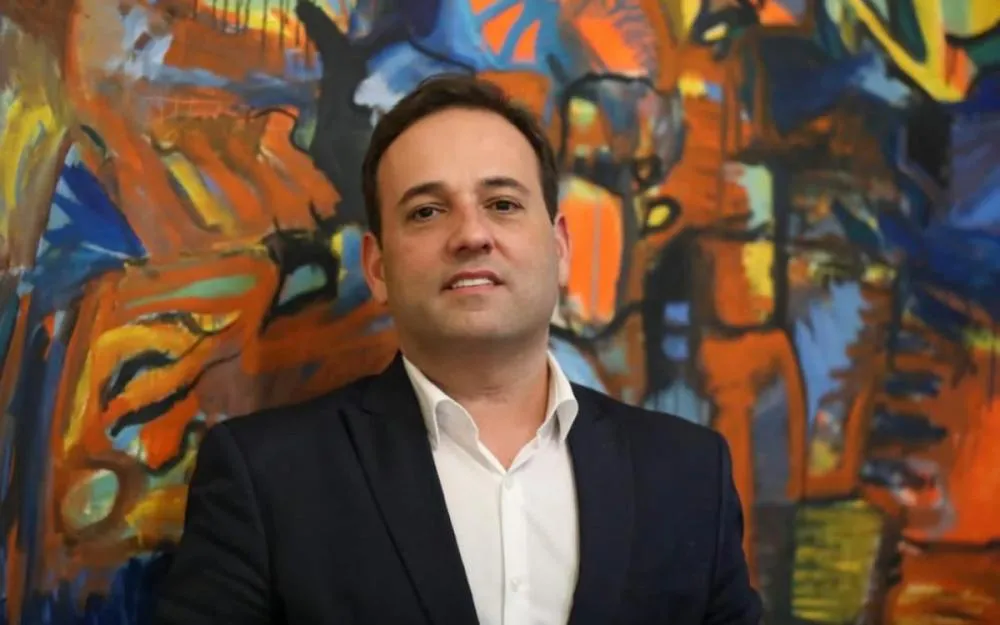 André Português aposta em experiência administrativa e gestão turística na pré-candidatura ao Governo do Rio
