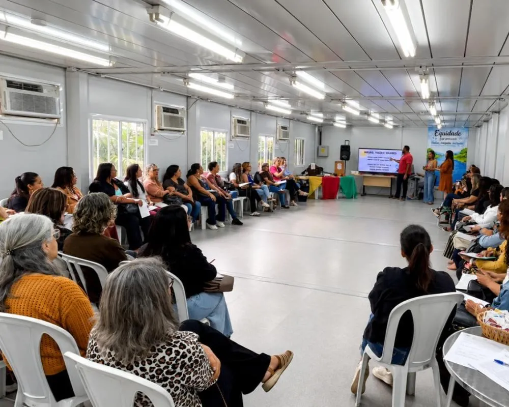 Profissionais da Educação de Rio das Ostras recebem qualificação sobre práticas antirracistas