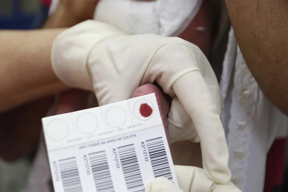 Junho Lilás: campanha reforça a importância do Teste do Pezinho no diagnóstico precoce