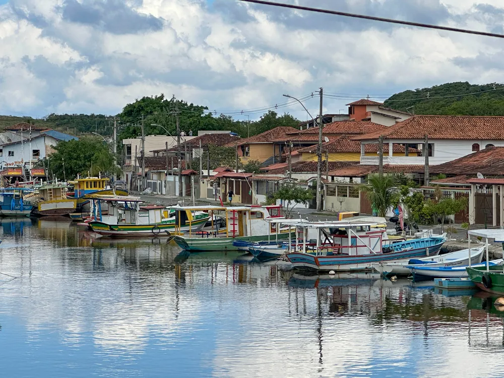 Rio das Ostras promove oficina gratuita de atualização em legislação pesqueira para orientar pescadores sobre normas, direitos e práticas sustentáveis da atividade. Foto: Ákilla Ribeiro