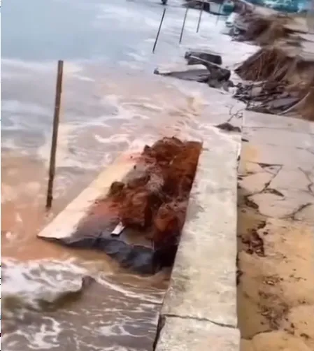 Ressaca volta a castigar a Boca da Barra e ameaça estrutura de contenção em Rio das Ostras