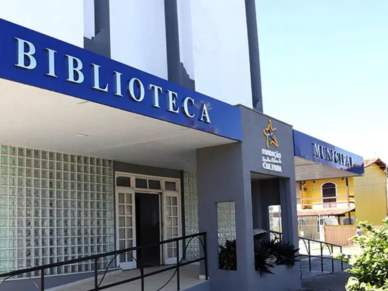 Projeto Biblioteca Viva promove roda de conversa sobre violência contra mulher
