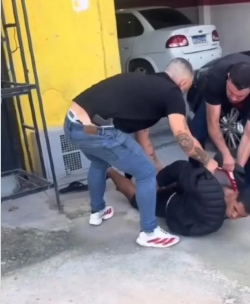 Polícia Civil prende suspeito de atuar como “olheiro” do tráfico no Âncora, em Rio das Ostras