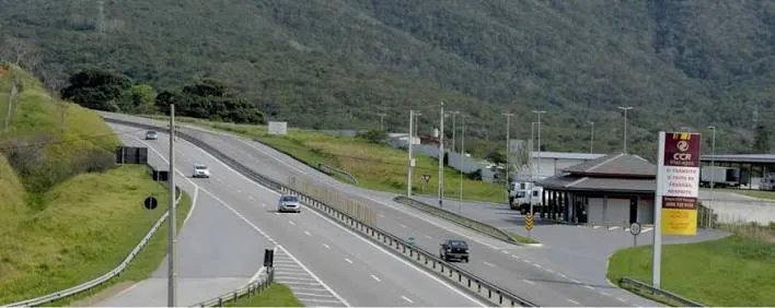 Alerta na Via Lagos: relatório aponta risco de desabamento do pavimento em sete pontos da RJ-124